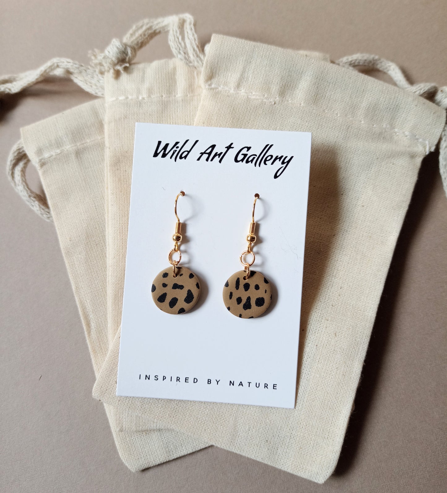 Wildlife Earrings Round
