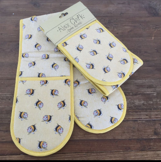 Bees Oven Gloves