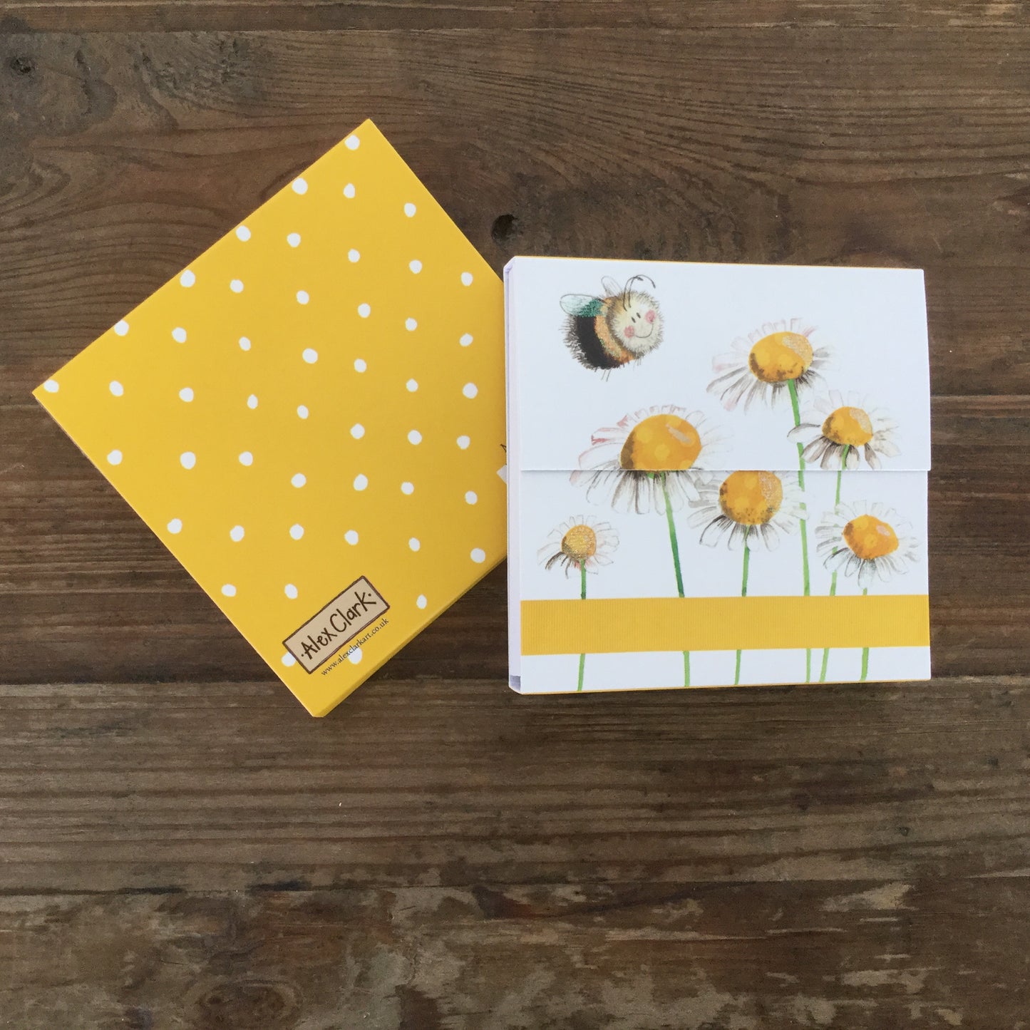 Bees Magnetic Notepad